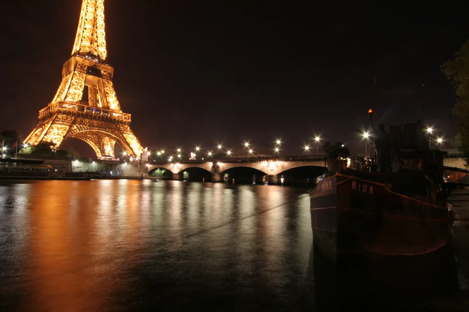 La Tour Eiffel toute en couleurs
